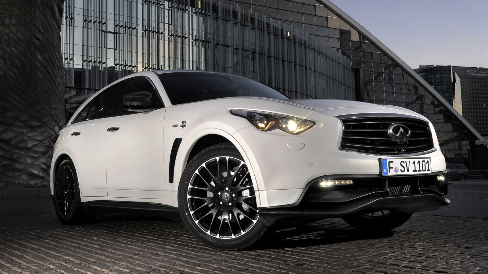 Infiniti FX Vettel Edition